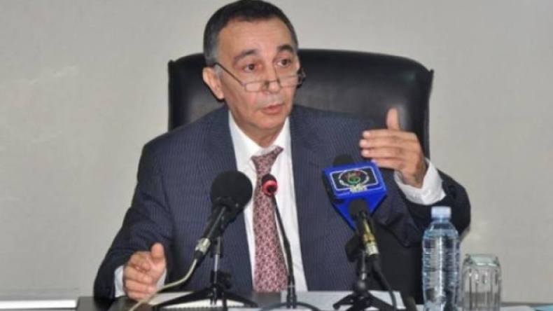 الحراك يقطع رأس مدير التلفزيون العمومي