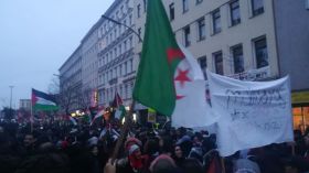 جزائرية ببرلين: مستعدون لنحارب بفلسطين
