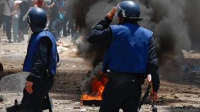 جرحى في مواجهات دامية بين سكان بودواو وعناصر مكافحة الشغب