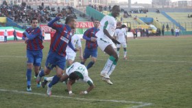 لاعبون غير مؤمّنين.. أندية تتحايل والرابطة تتفرج