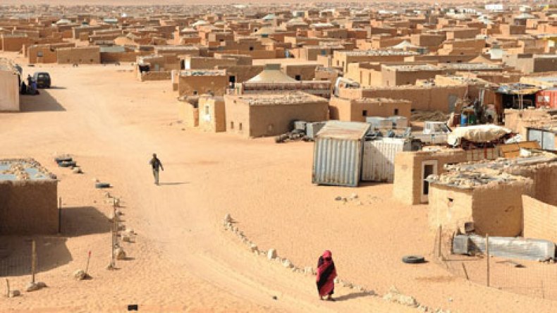 الجزائر ترسل 20 طنا من المساعدات الغذائية للاجئين الصحراويين
