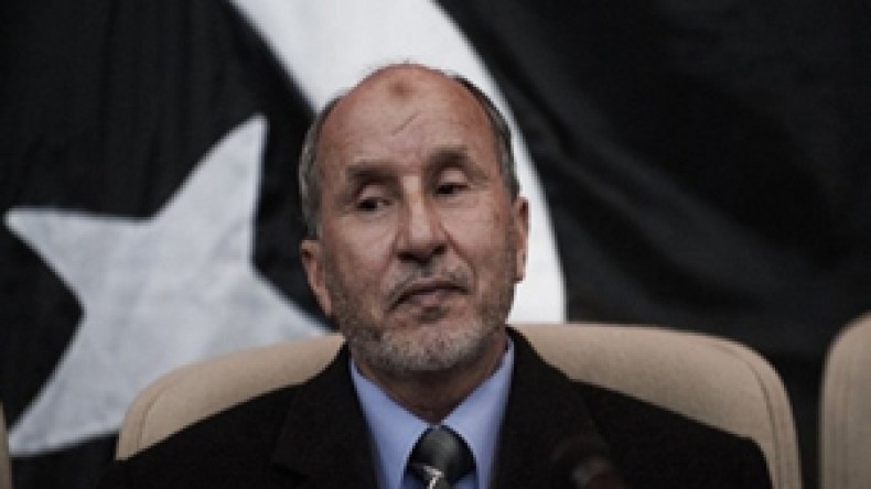 المجلس الانتقالي الليبي “يعاقب” الجزائريين بفرض التأشيرة عليهم