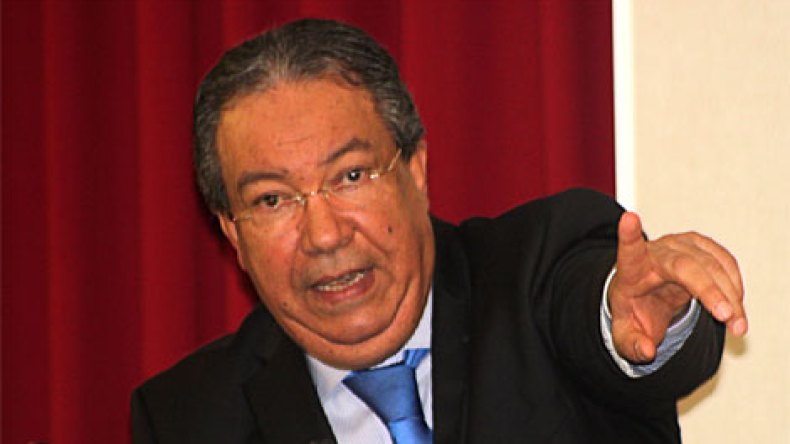مهل: لا أحد منع ماسياس من زيارة الجزائر