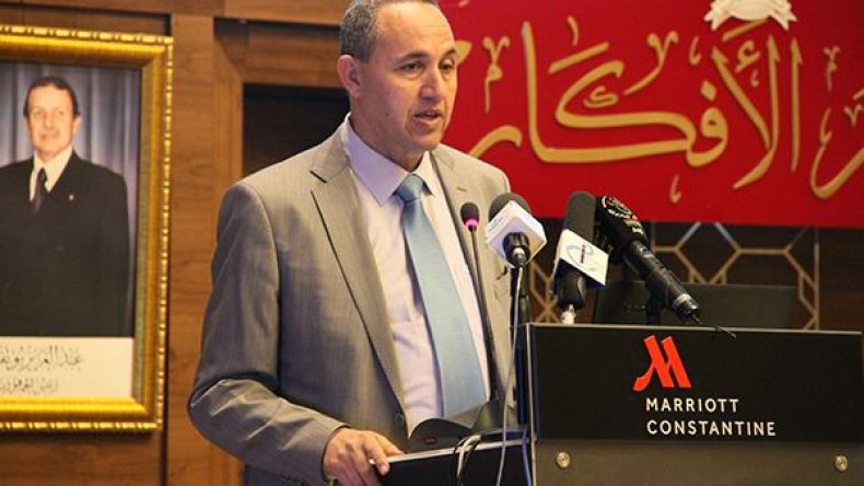 الدعوة لتفعيل استخدام العربية في الإدارة الالكترونية