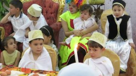 مكتب “كافل اليتيم” بسور الغزلان ينظّم ختانا جماعيا للأطفال الفقراء