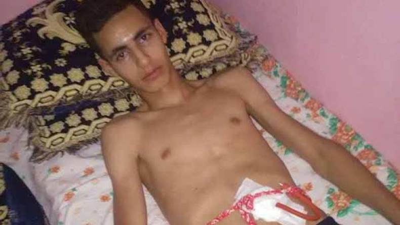 حرمان علي من الدراسة بعد تسممه بـ”حمض البطاريات”