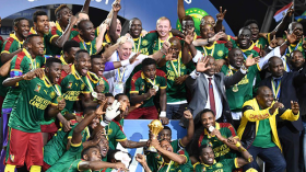 أسود الكاميرون تاج إفريقيا