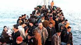 البحث عن 24 مهاجر غير شرعي  انطلقوا من سواحل مستغانم