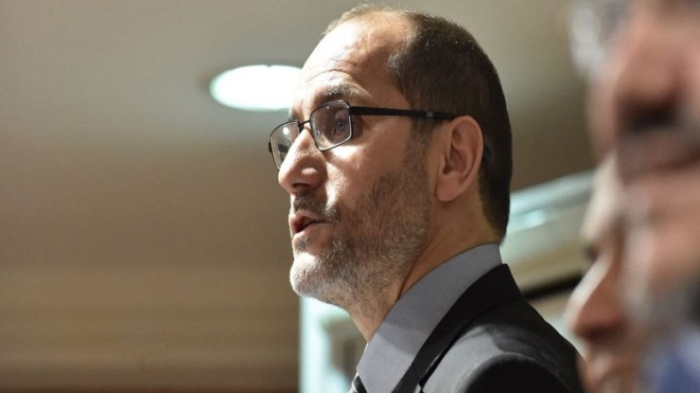 حمس: نظام خفي موازي يسيّر الدولة بالهاتف