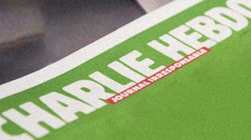 “شارلي إيبدو” تسخر من مأساة الطائرة الروسية والكريملن يندد