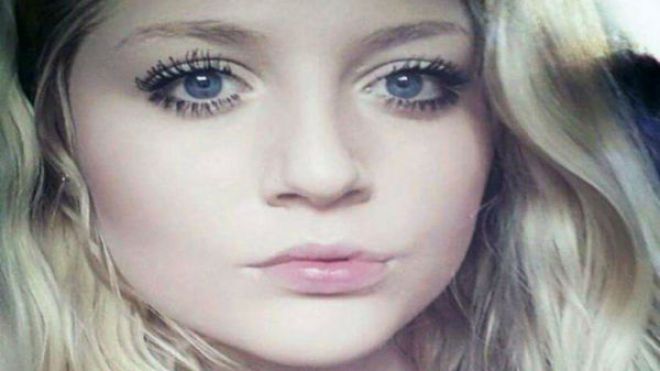 تلتقط 200 سيلفي في اليوم ثم تحذفها لاعتقادها بأنها قبيحة!