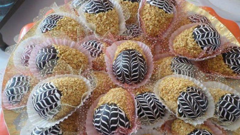 بيضات الجلجلان