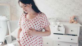 الحمل بعد الثلاثين قد يطيل عمر المرأة إلى 100 عام!