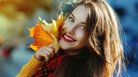هكذا تعتنين بشعرك في فصل الخريف؟!