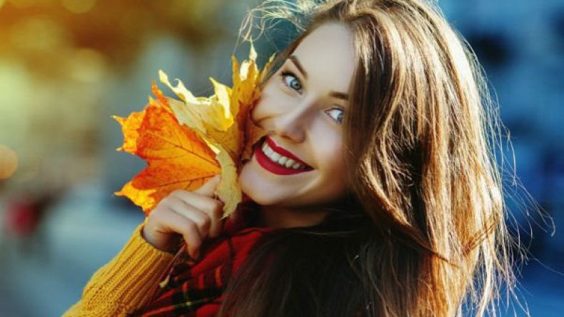 هكذا تعتنين بشعرك في فصل الخريف؟!