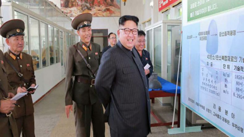 كيم جونغ أون يزور مؤسسة كيماوية ويخيب أمل ترامب
