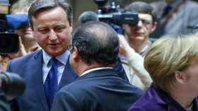 هولاند لكاميرون: يجب احترام مبادئ الاتحاد الأوروبي