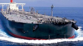 بكين تشتري أول شحنة نفط أمريكي