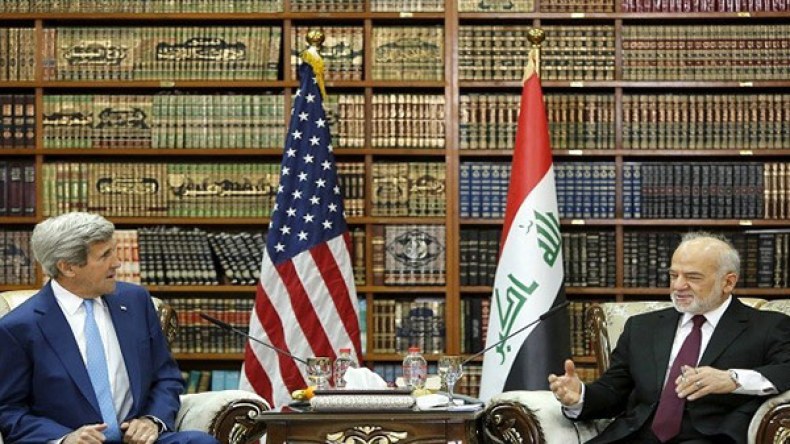 كيري يصل بغداد في زيارة مفاجئة