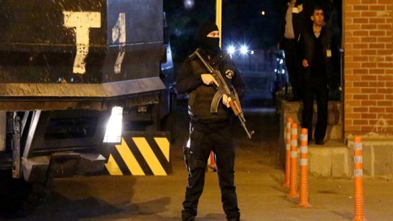 حملة اعتقالات واسعة بعد تفجيري اسطنبول