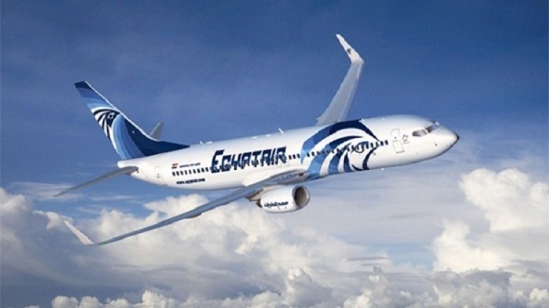 مصر للطيران تقبض على عصابة صينية فوق السحاب!