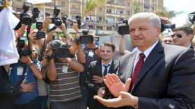 سلال: حققنا الاستقرار والأمن بفضل سياسة بوتفليقة