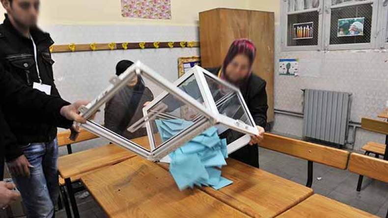 مجرد هفوة أم هامش مناورة لتدخل الإدارة في تسيير الشأن المحلي؟