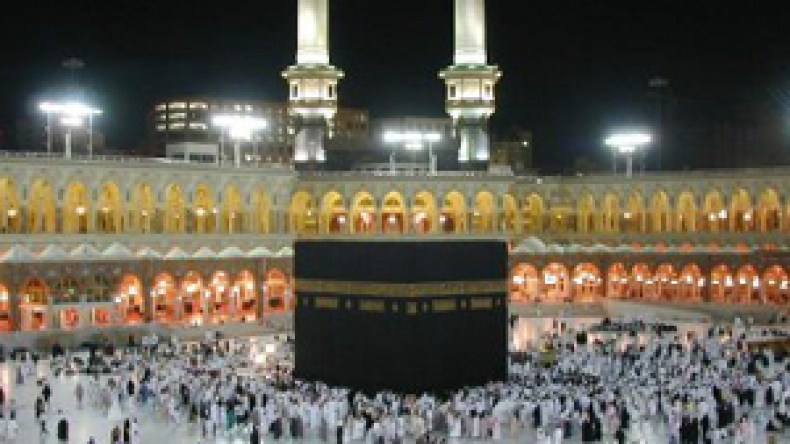 أزمة تذاكر وندرة رحلات تهدّد نجاح العمرة في رمضان