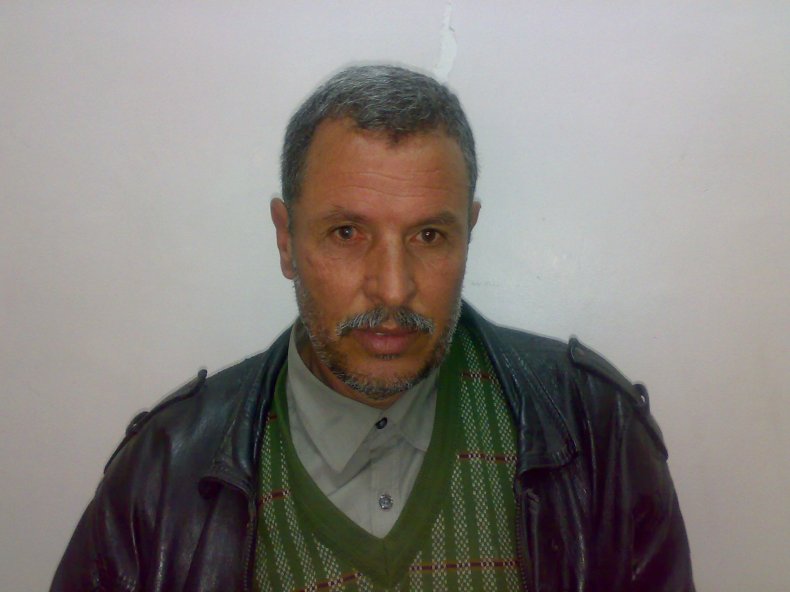 Father of Algeria suicide protester Mohcen Bouterfif to Echorouk: â€œYouth should not set fire on themselves. I cannot forgive that mayorâ€