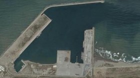 حجز باخرة تركية محملة بالإسمنت في ميناء جن جن