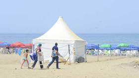 الشواطئ .. “ممنوعة” على العائلات بسبب البزنسة والإنحراف