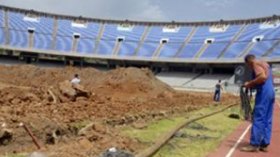 رمال فاسدة تؤجل إعادة فتح ملعب 5 جويلية