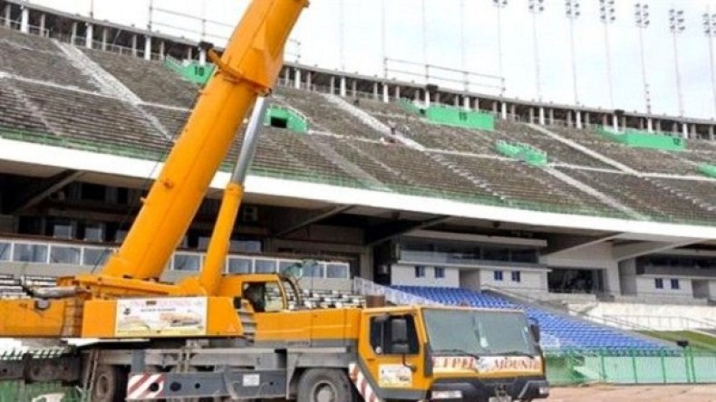 تبون يطالب الصينيين باحترام آجال إنجاز ملعب 5 جويلية.. ويرفض تبريراتهم