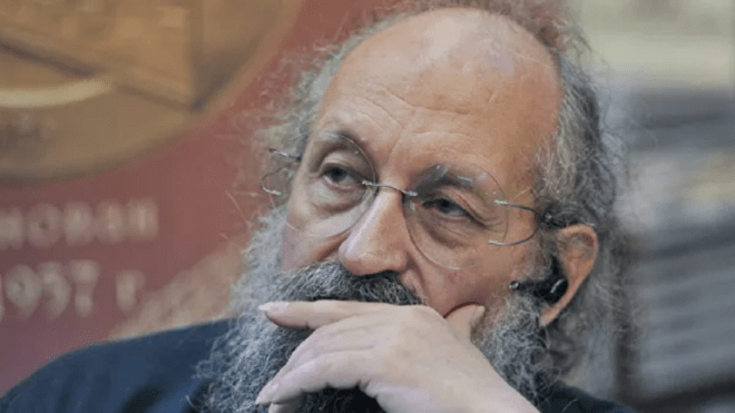 عالم روسي يتوقع أن تعيش أمريكا “كابوسا مرعبا” مع فيروس كورونا