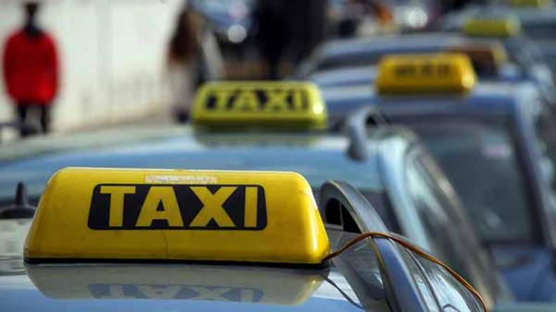 زيادة في تسعيرة سيارات “طاكسي” تصل 30 بالمائة