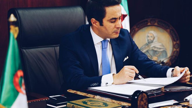 سيد علي خالدي يعد الرياضيين بالتكوين
