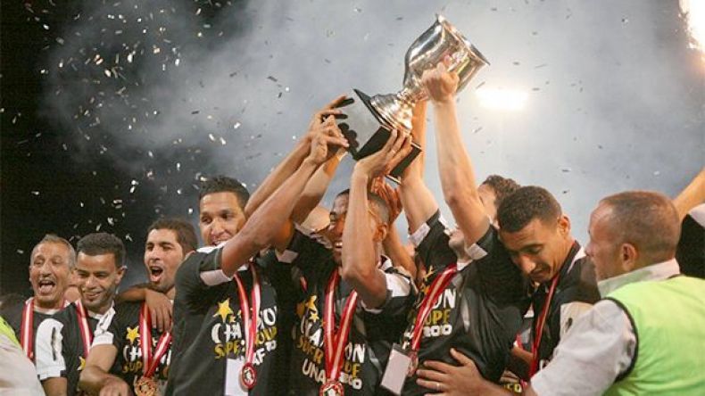 كتاب‮ ‬يمجد مسيرة الوفاق