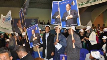 بين المنتفعين والخلاطين والخوافين‮!‬