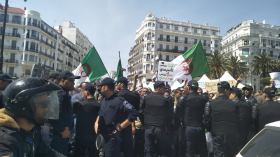 خلا لك الجو يا حراك فبيضي واصفري