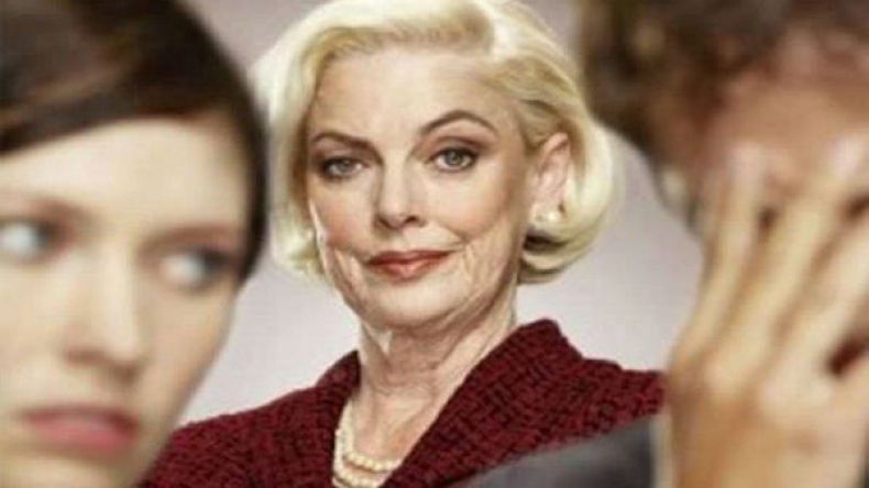 حماتي سبب مأساتي.. ماذا أفعل!