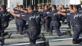 إجبارية الخدمة بالصحراء، رتب جديدة، تعويضات لضحايا الشغب، حماية المتقاعدين ومكافآت خاصة