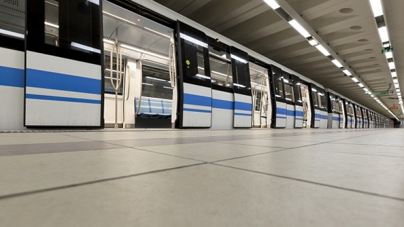 تجارب على خط ميترو الجزائر نحو محطة الحراش