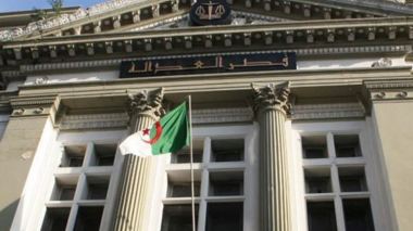 Comparution d’Ouyahia et Sellal devant le tribunal de Sidi M’hamed