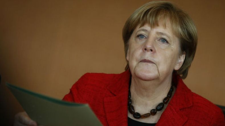 أنباء عن ترشح ميركل لعهدة رابعة