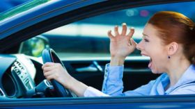 شركة هيونداي: النساء أكثر انفعالا وغضبا من الرجال خلف مقود السيارة