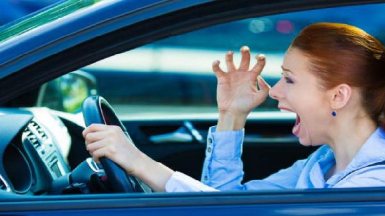 شركة هيونداي: النساء أكثر انفعالا وغضبا من الرجال خلف مقود السيارة