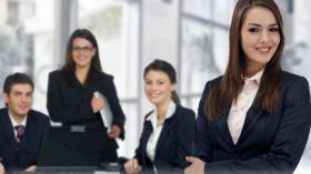 وما زالت المرأة تكافح في سوق العمل الأوروبية!