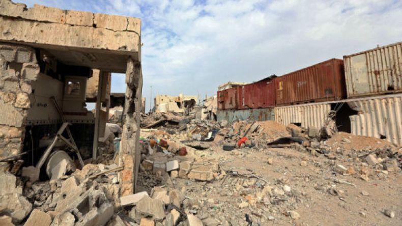 العثور على 90 جثة في موقعين قصفتهما طائرات أمريكية في سرت