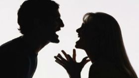 أزمة منتصف العمر.. كابوس النساء وأحلام الرجال