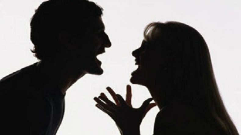 أزمة منتصف العمر.. كابوس النساء وأحلام الرجال